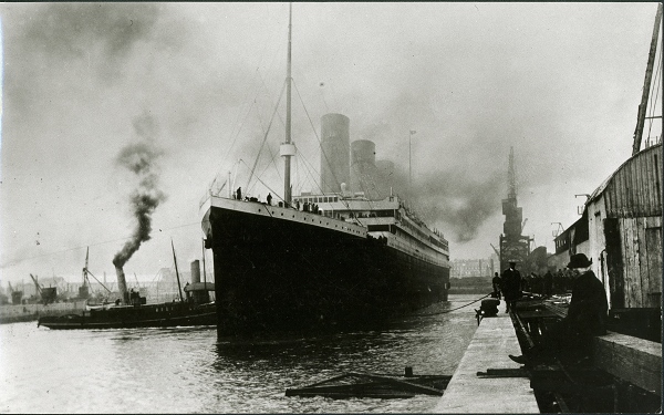 Titanic zarpa (2)