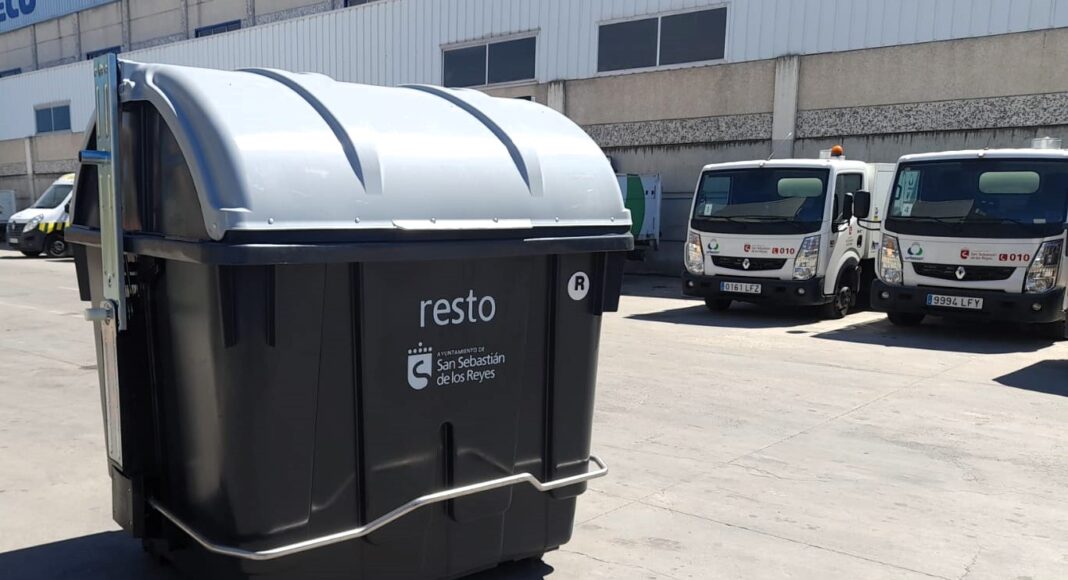 san sebastian de los reyes invierte casi 150 000 euros en la sustitución de contenedores de residuos en diversos enclaves de la ciudad