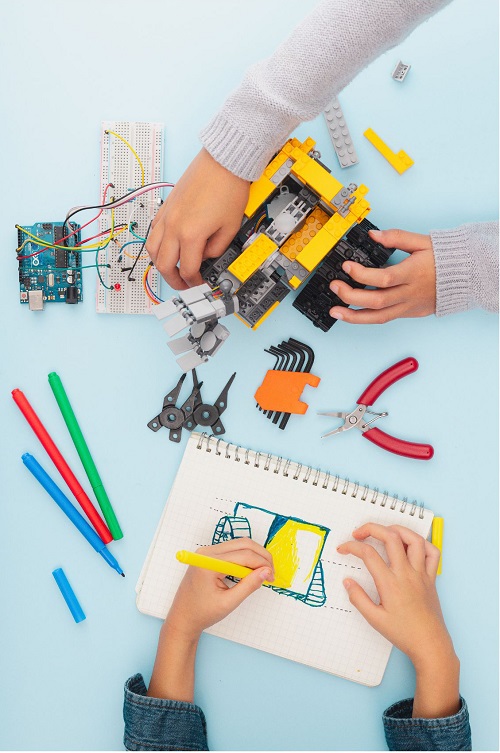 Microsoft imparte talleres STEM en colegios San Sebastián de los Reyes