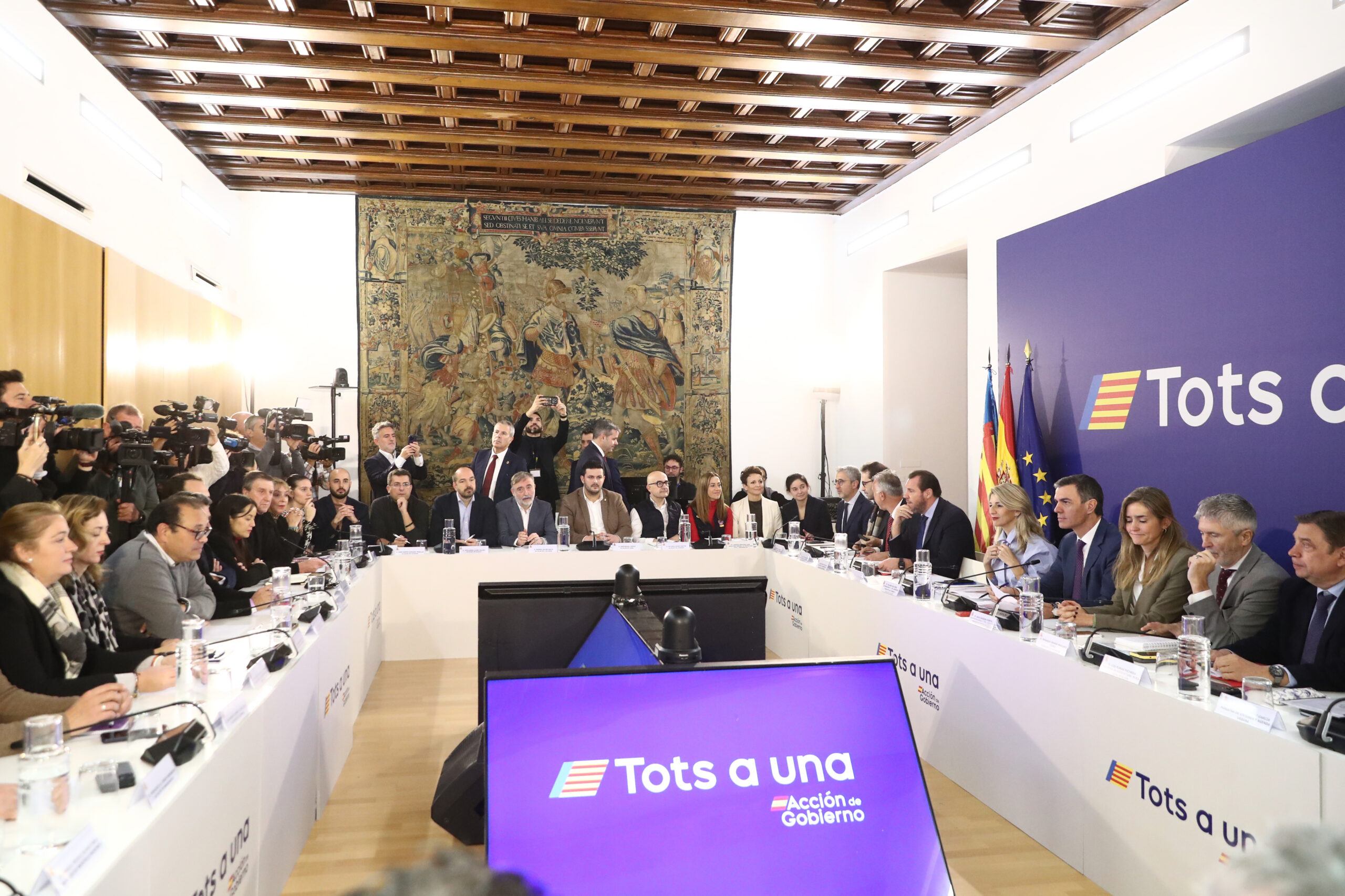 Gobierno asumirá reconstrucción total infraestructuras afectadas por DANA