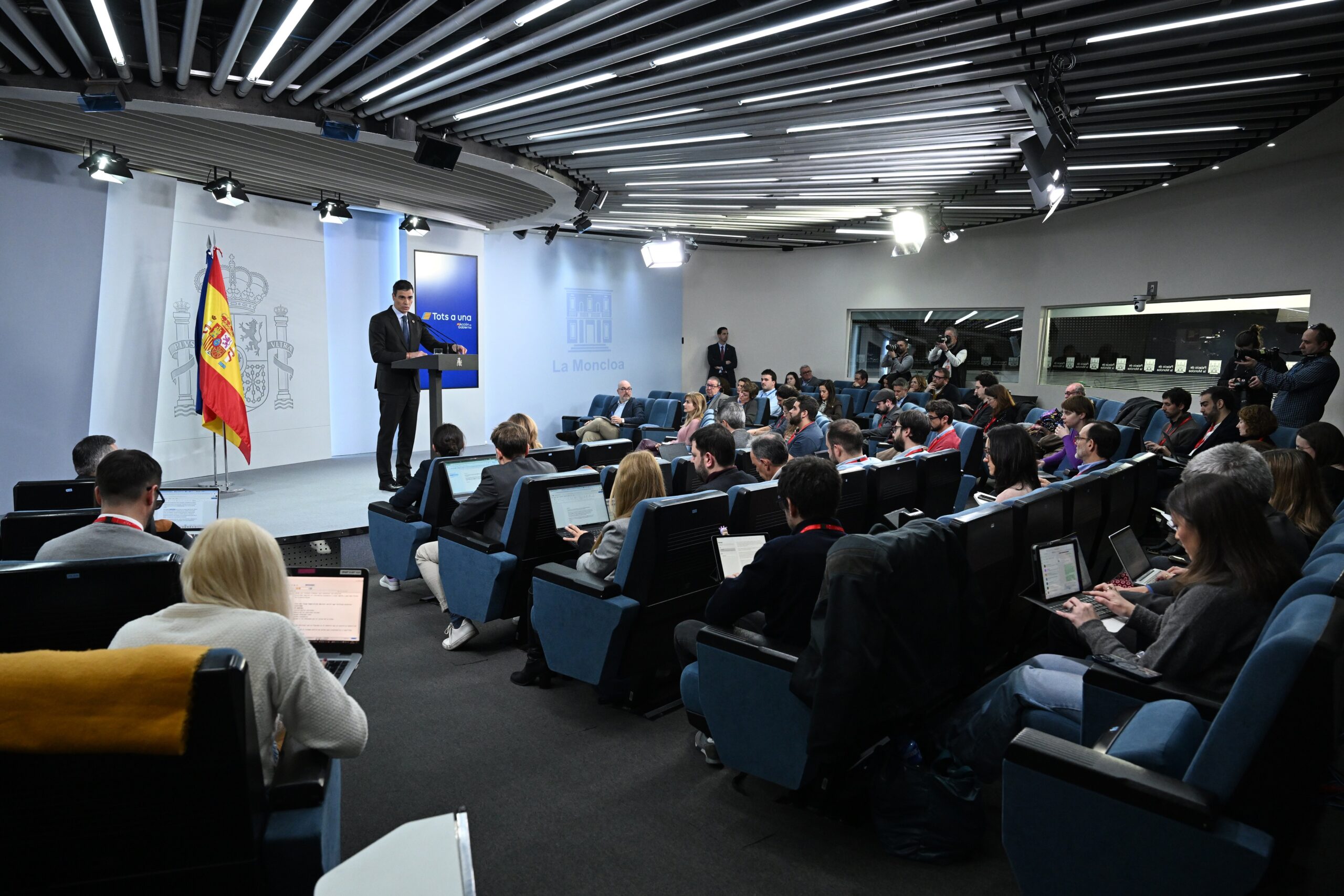 Gobierno aprueba un nuevo Real Decreto Ley con 29 medidas para recuperar el escudo social