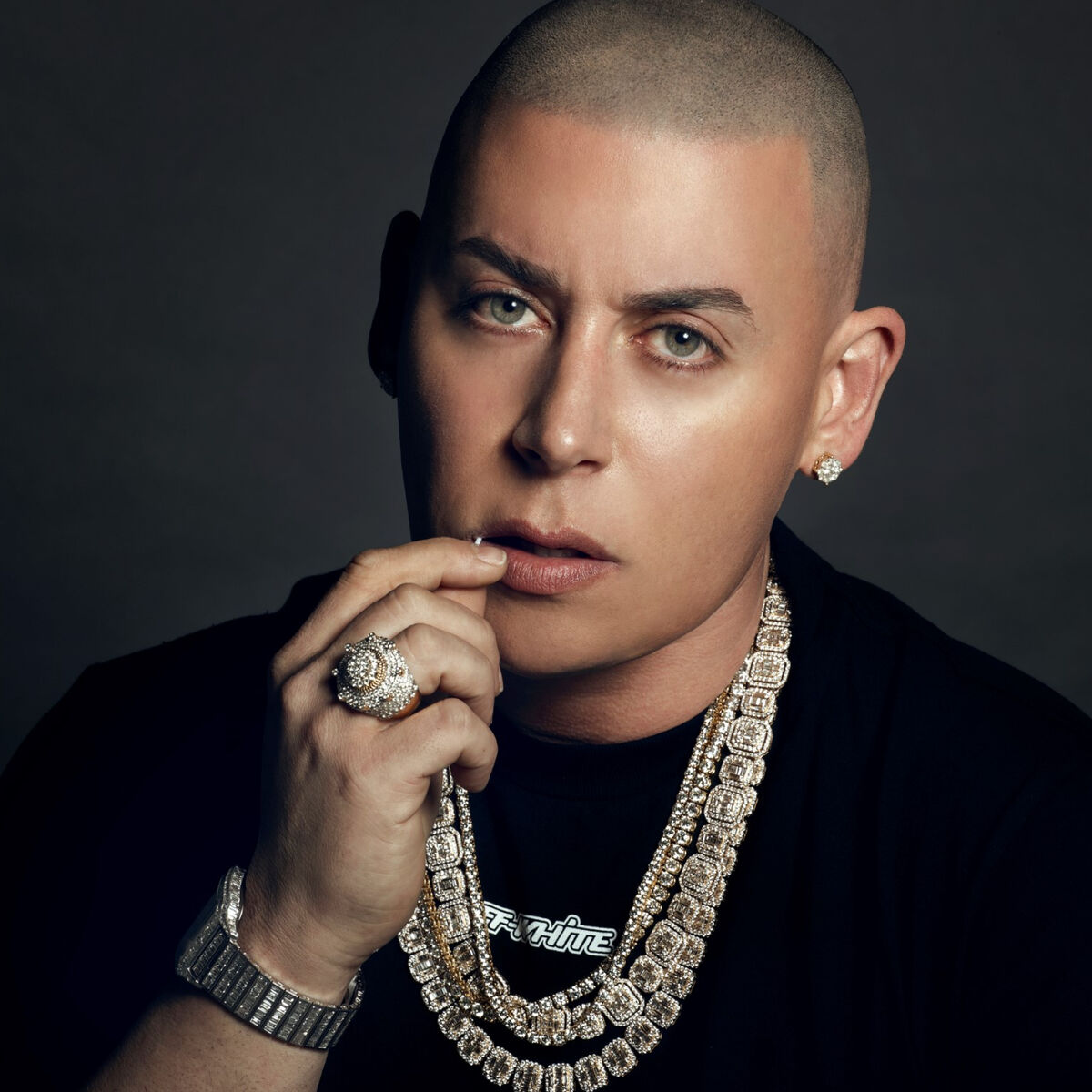 Cosculluela enfrenta cargos criminales tras grave accidente de tráfico