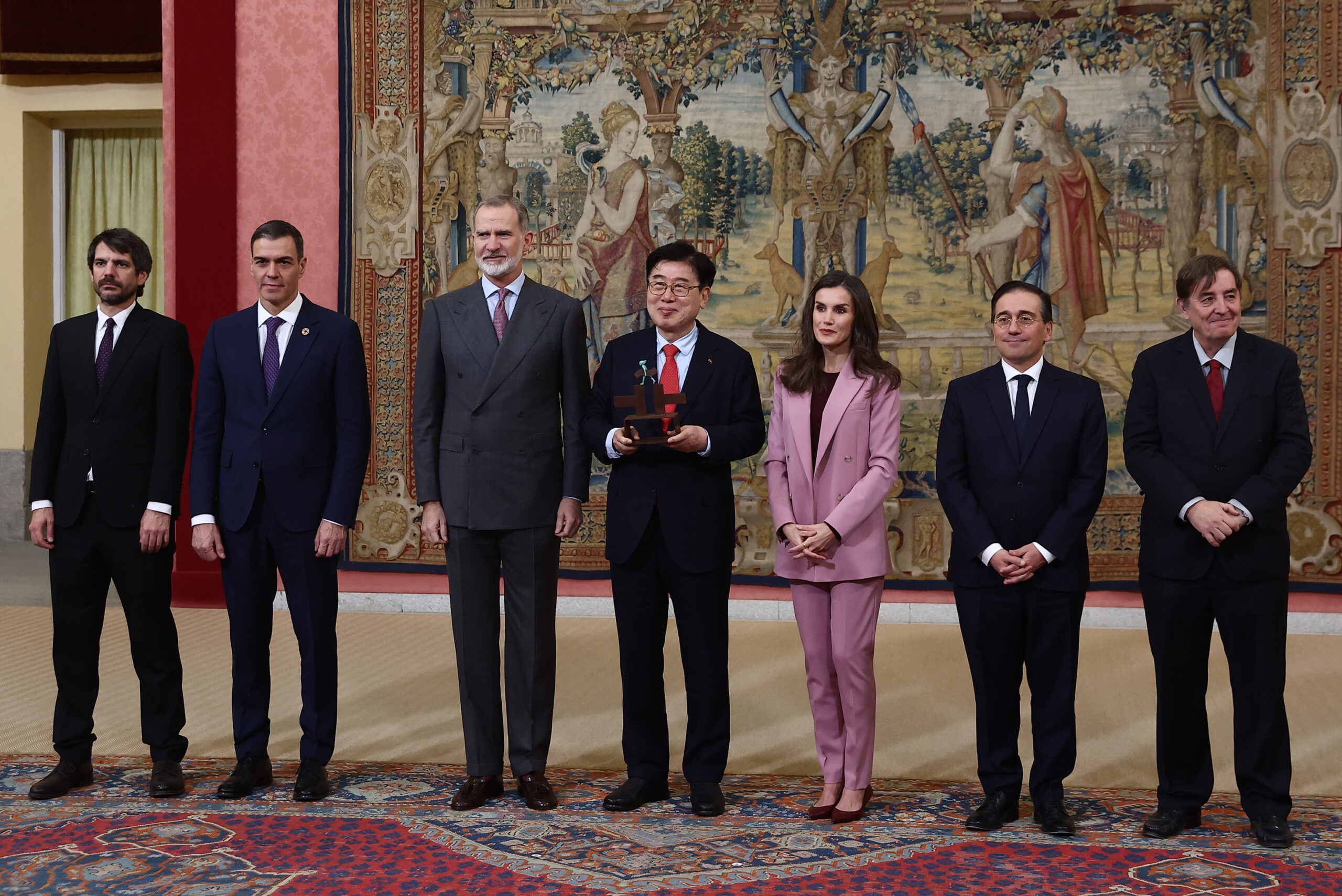 Los Reyes presiden reunión anual Patronato del Instituto Cervantes