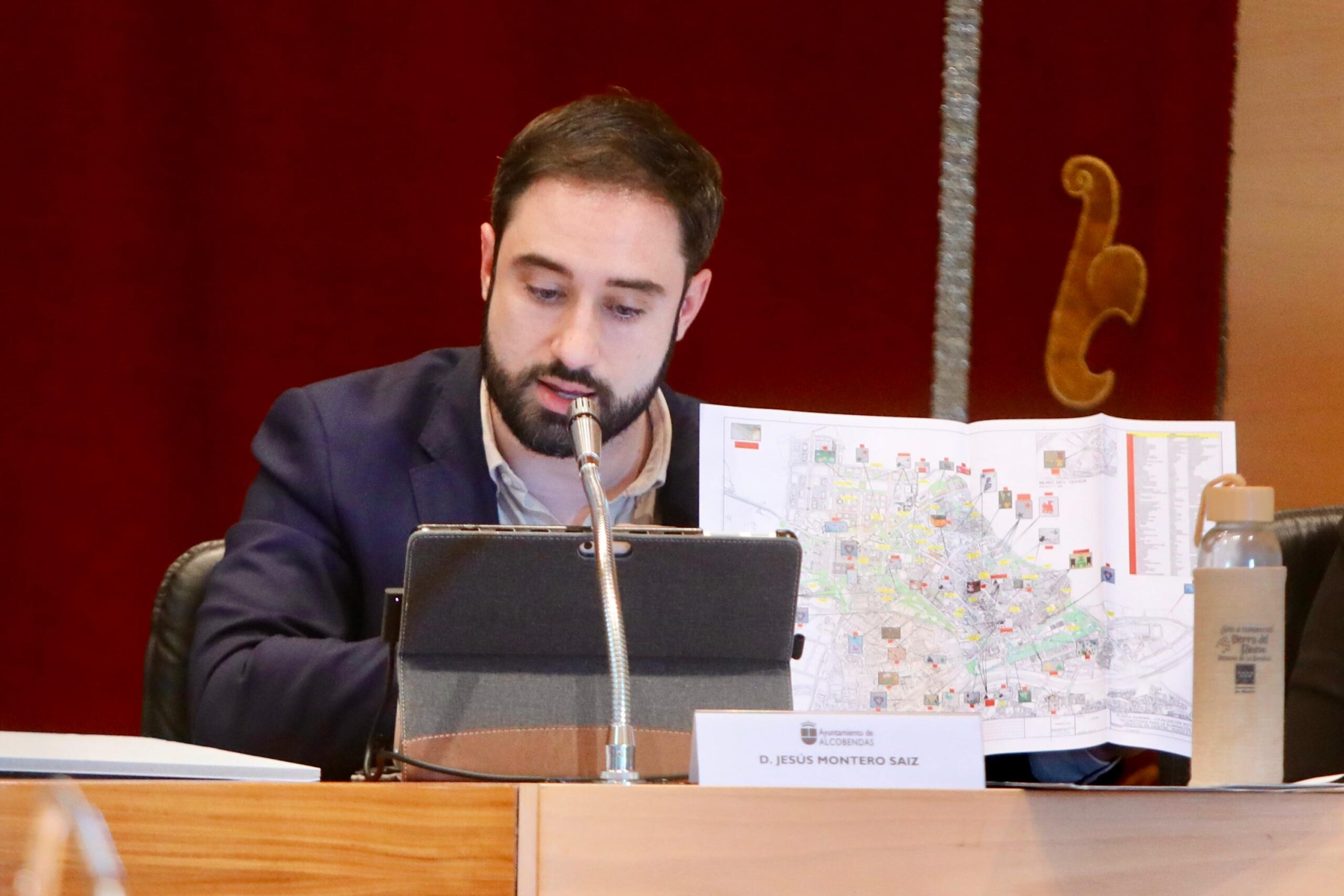 Pleno aprueba ceder suelo para construir una residencia y centro de día