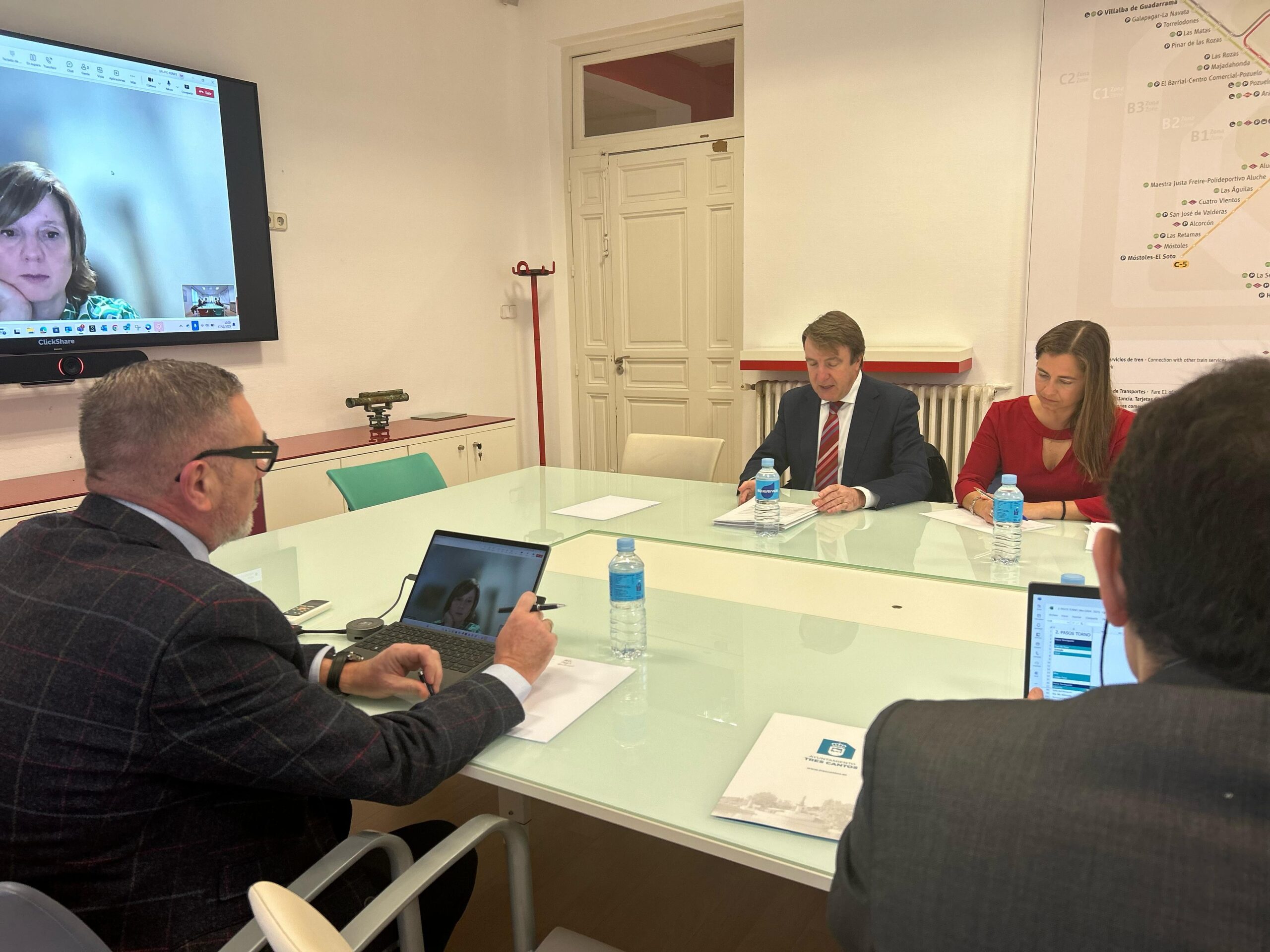 Reunión Cercanías RENFE para la mejora del servicio en Tres Cantos