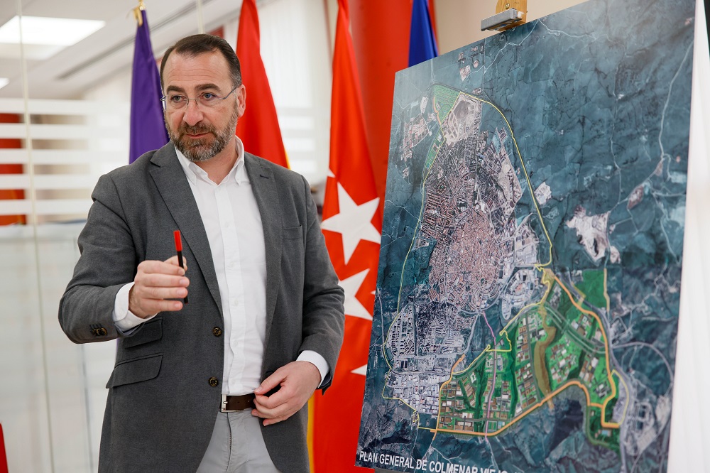 Ayuntamiento y ASEYACOVI analizan la incidencia del nuevo PGOU de Colmenar Viejo