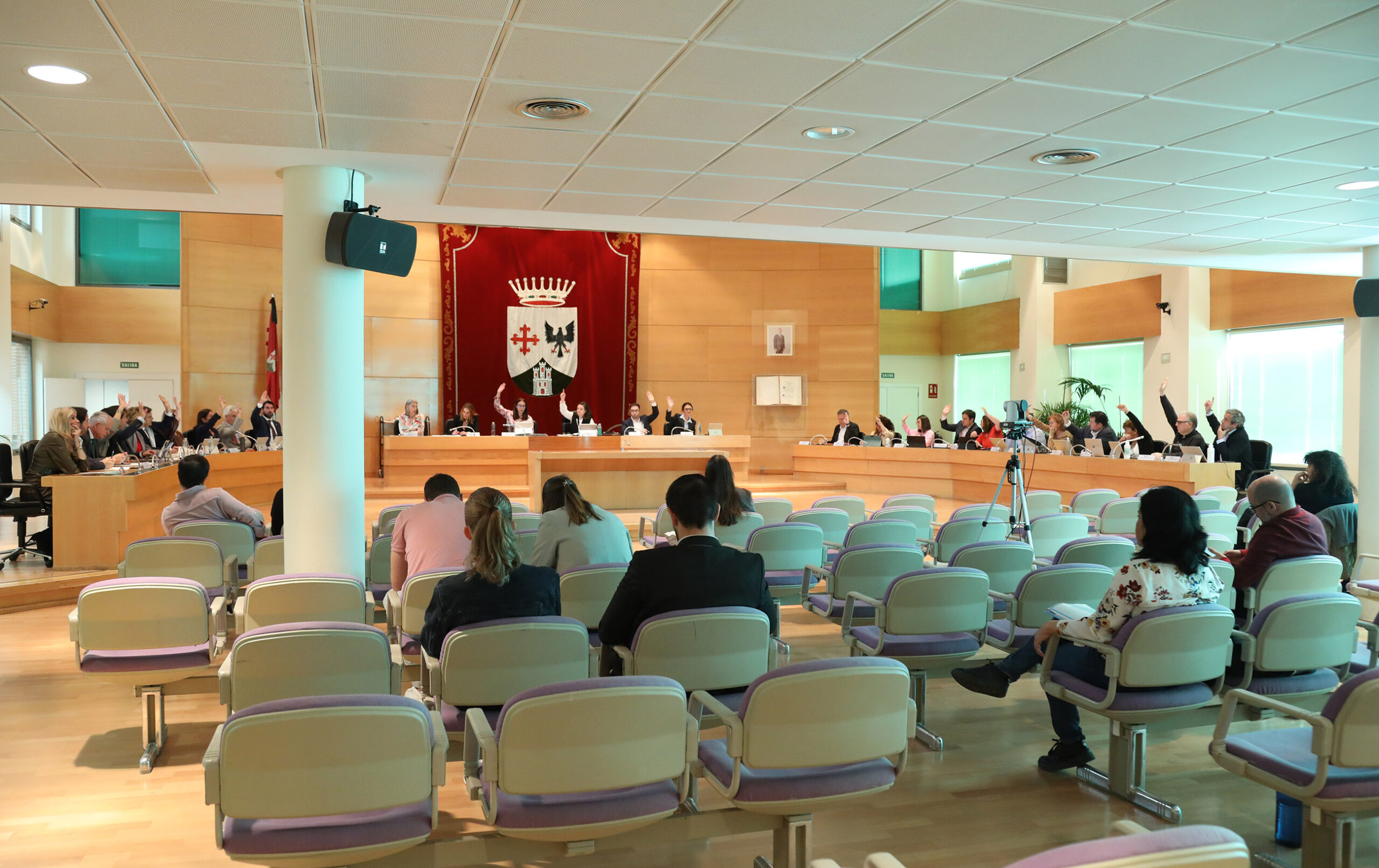 Pleno Alcobendas aprueba moción Vox aumento inversión obras en colegios