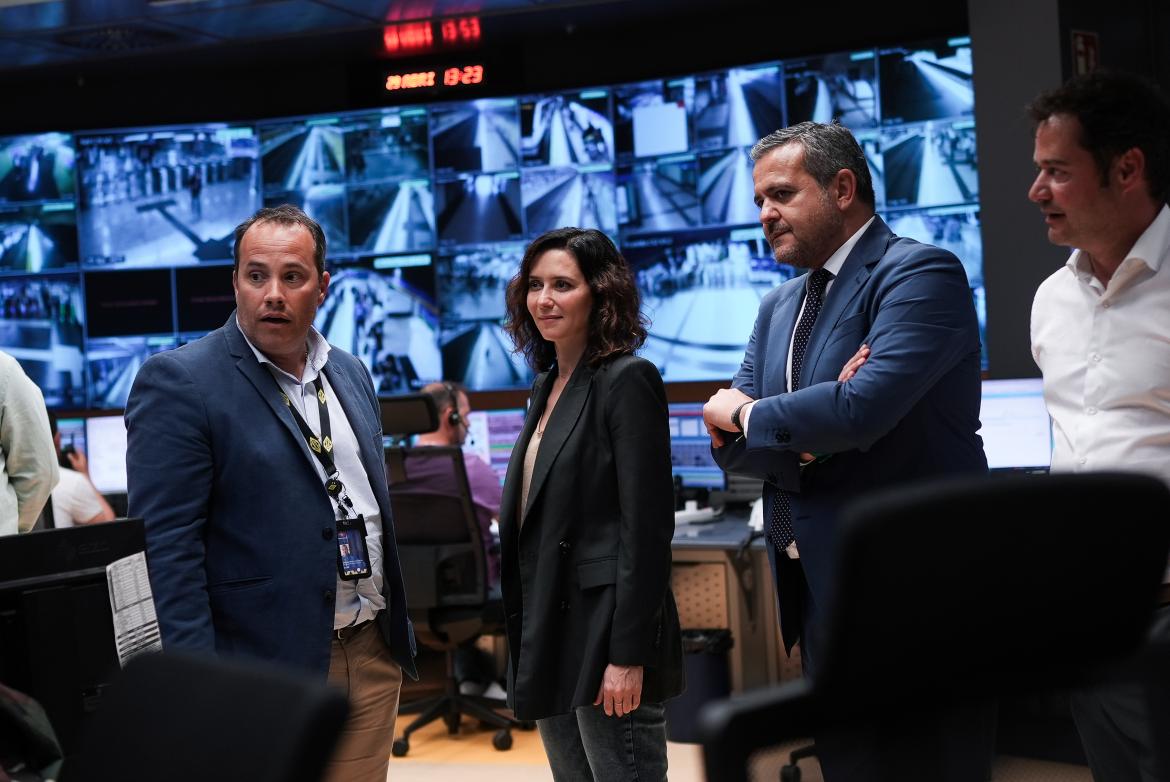 Díaz Ayuso agradece a los empleados de Metro su trabajo en el apagón