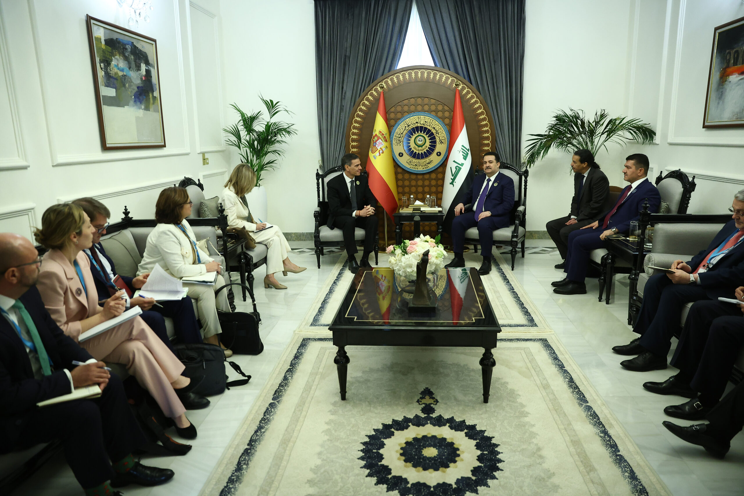 Pedro Sánchez participa en la 34 Cumbre de la Liga de Estados Árabes