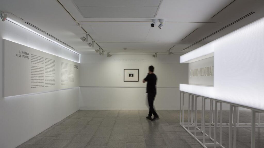 Duane Michals, el fotógrafo de lo invisible, en Fundación Canal