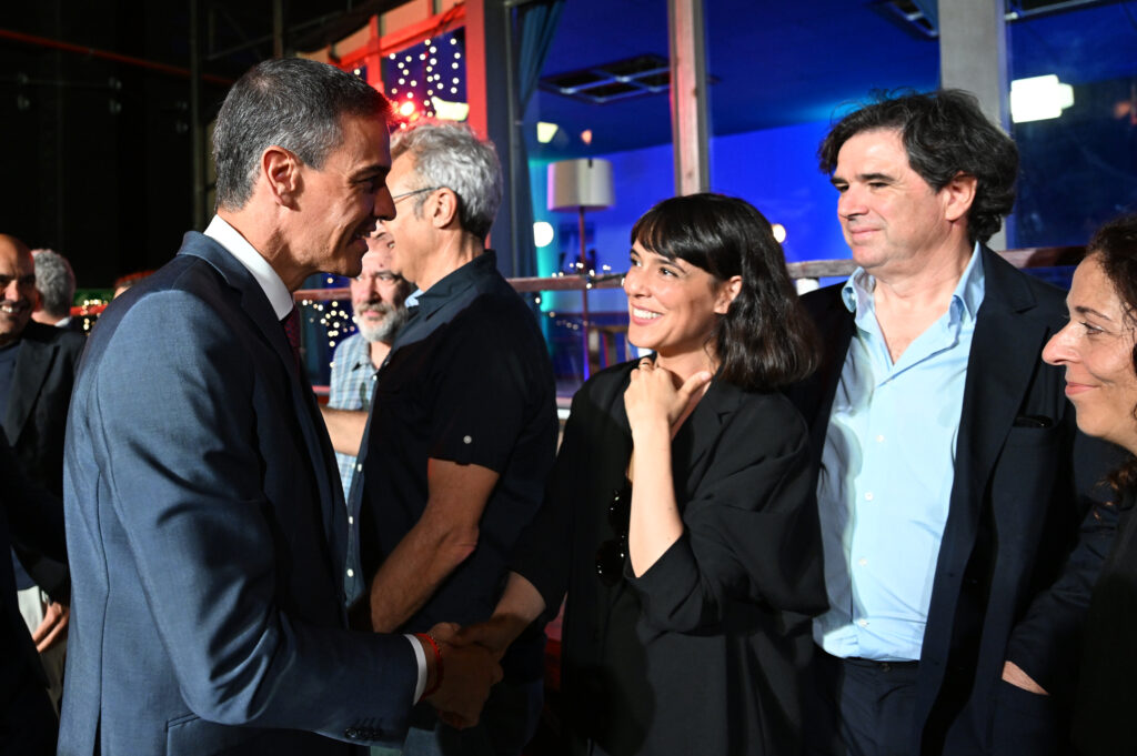 Pedro Sánchez visita las instalaciones de Netflix por su 10º aniversario en España