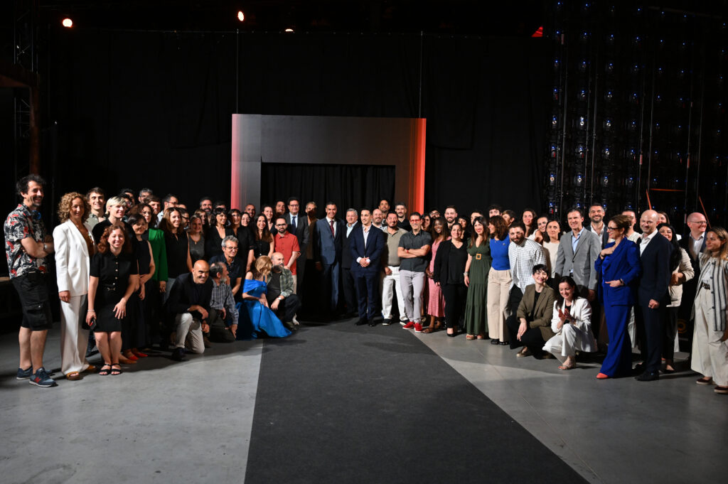 Pedro Sánchez visita las instalaciones de Netflix por su 10º aniversario en España