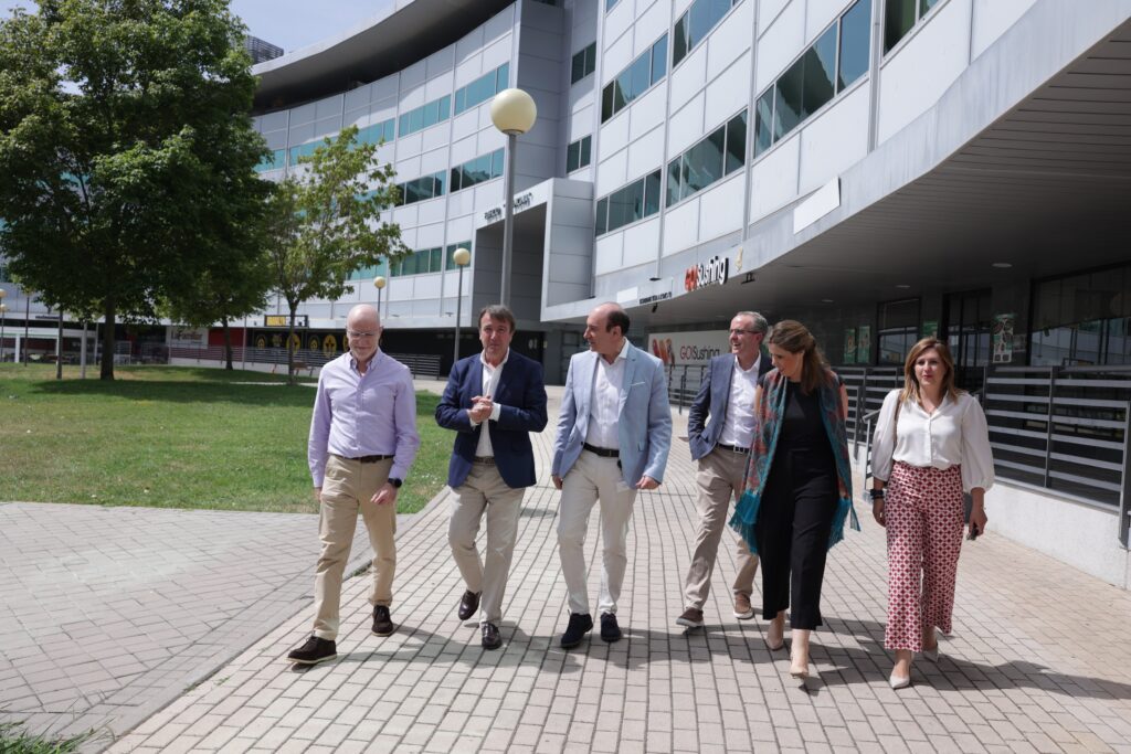 Alcalde de Tres Cantos visita la biofarmacéutica Incyte