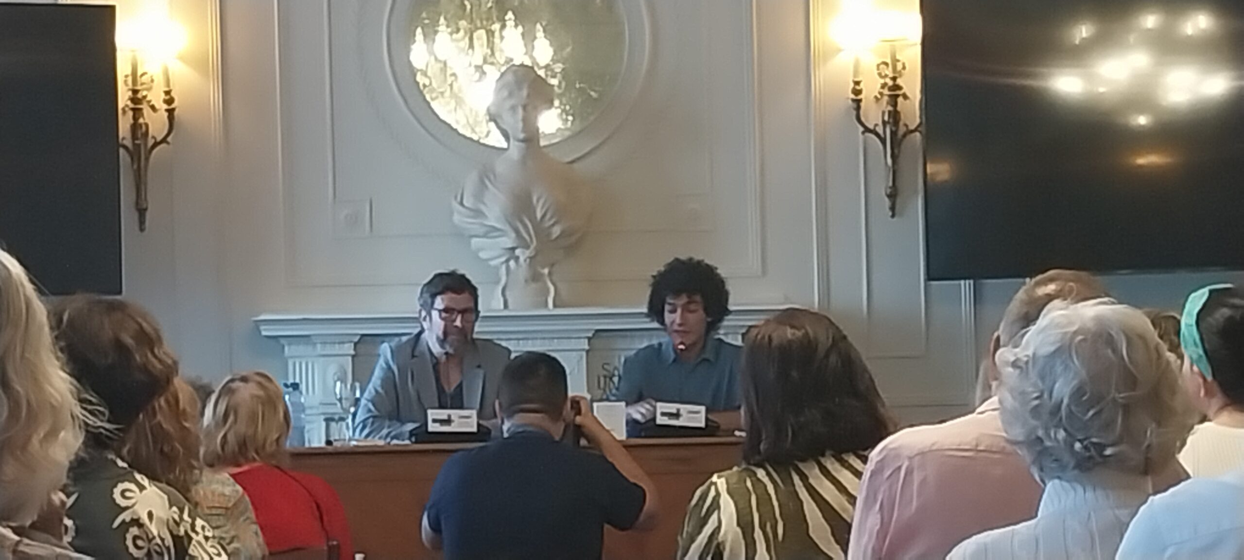 Mario Obrero: “la poesía genera asombro y crea formas distintas de entender la vida”