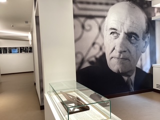 Homenaje a José Ortega y Gasset con un busto en distrito Salamanca