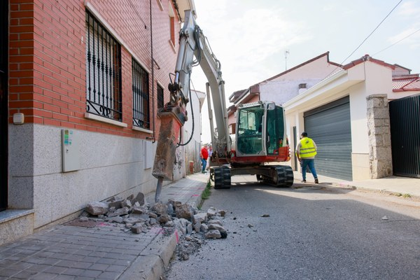 Obras remodelación calles Navalaosa y Camelias en Colmenar Viejo