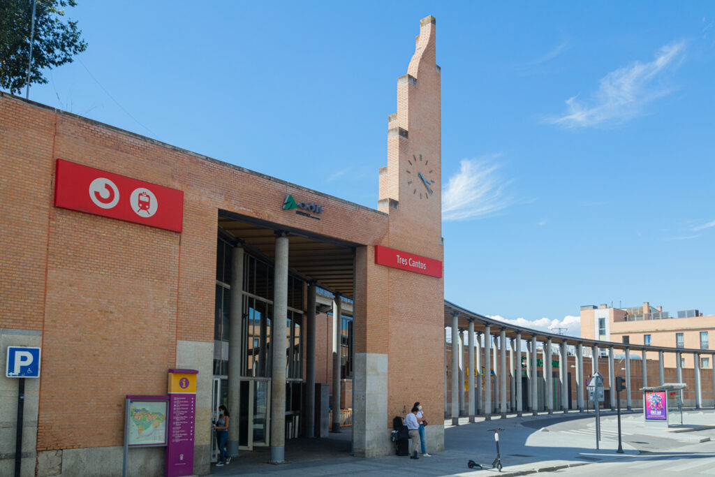 Cercanías Tres Cantos instala dos ascensores y nuevas instalaciones técnicas