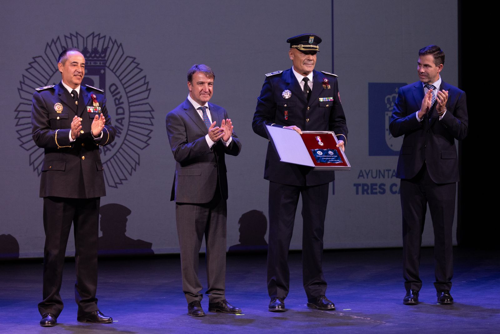 Policía Local de Tres Cantos premia en su gala anual la vocación de servicio público