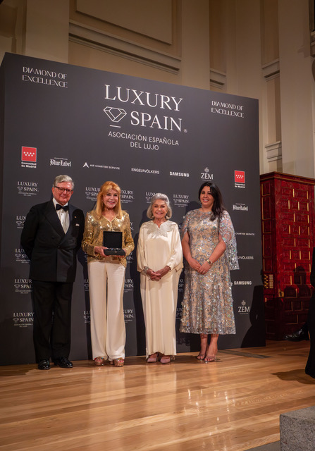 Líderes mundiales reciben los Premios Diamantes de la Excelencia 2025