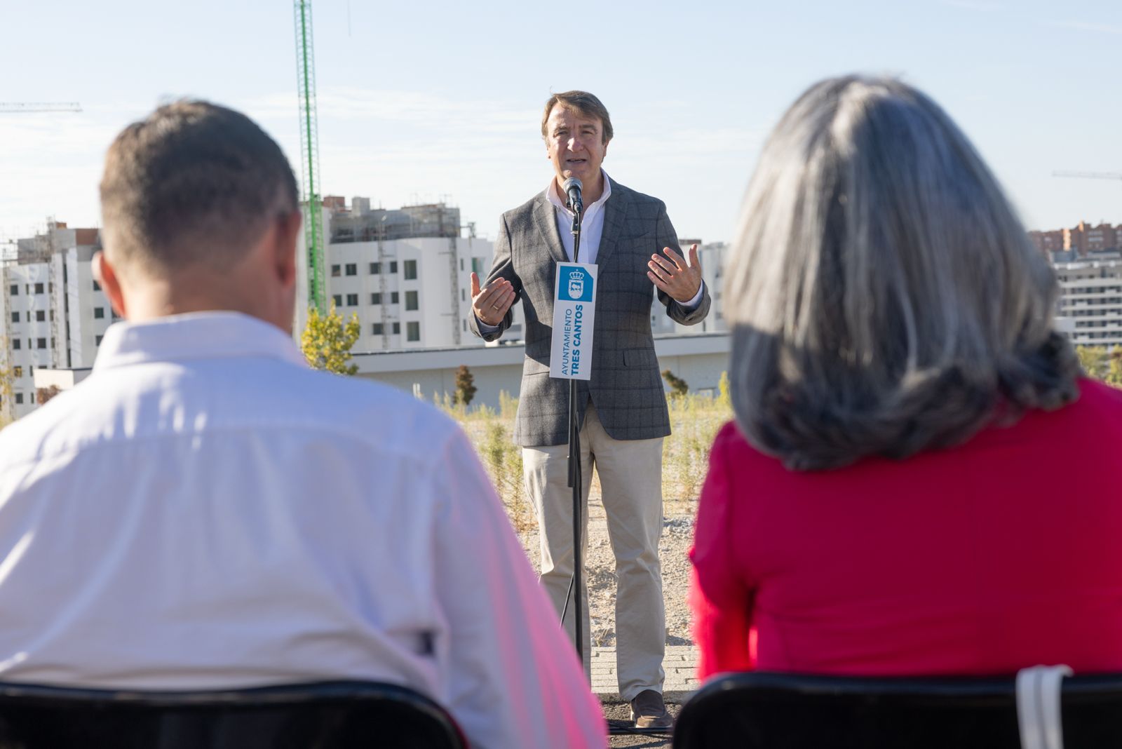 Alcalde Tres Cantos presenta proyecto nueva Escuela Infantil Paraninfo