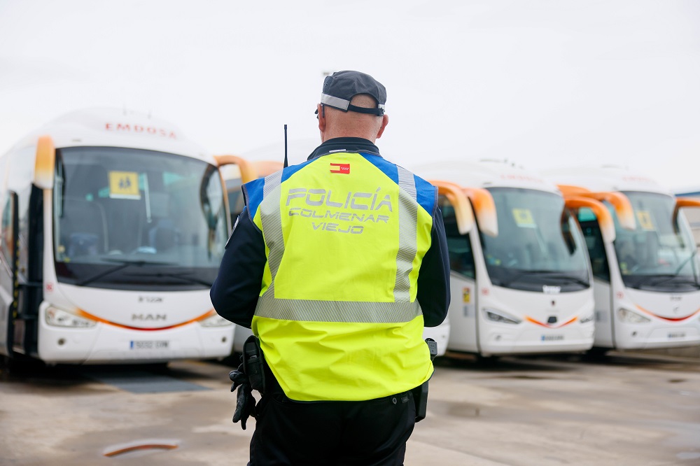 Policía Colmenar Viejo campaña control transporte escolar