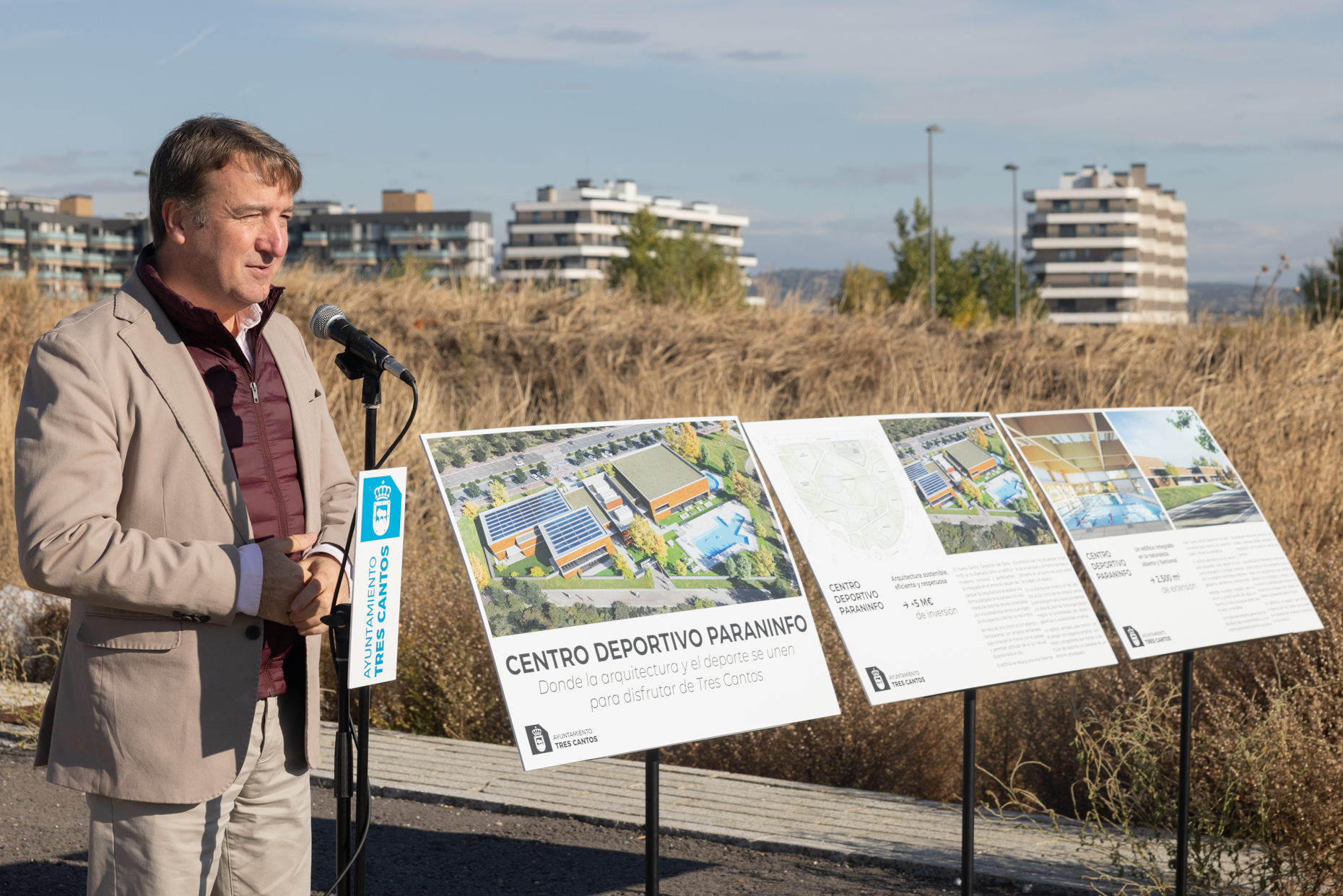 Alcalde Tres Cantos presenta proyecto del Centro Deportivo Paraninfo