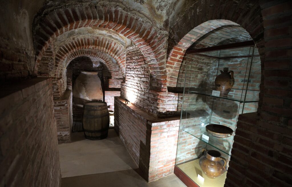 Visitas a Cuevas-Bodegas Museo Etnográfico El Caserón Sanse