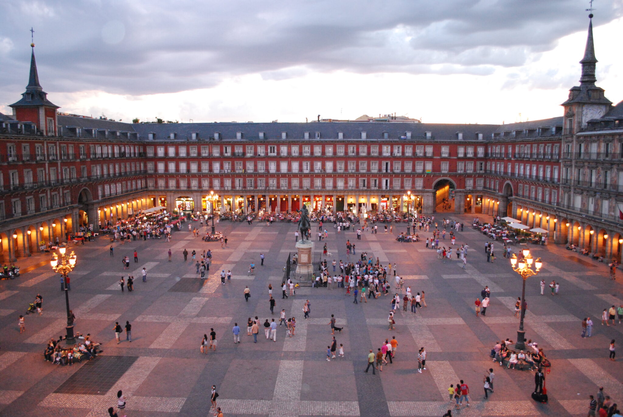 El turismo aporta a Madrid 11 % gasto internacional en 2025, con 17.896 M€