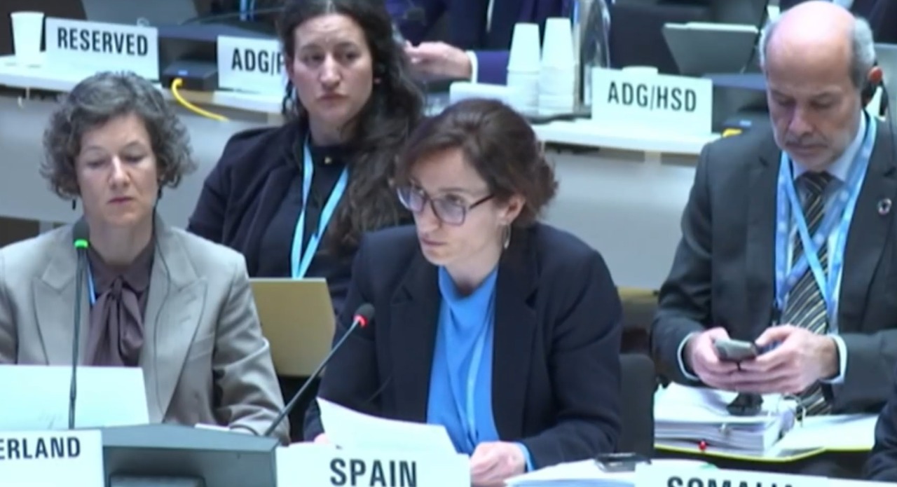 Mónica García denuncia en la OMS que las políticas de control migratorio y el genocidio en Gaza ponen en riesgo la salud global