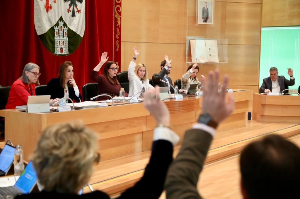 Alcobendas prohibirá el uso del niqab o el burka en las dependencias municipales