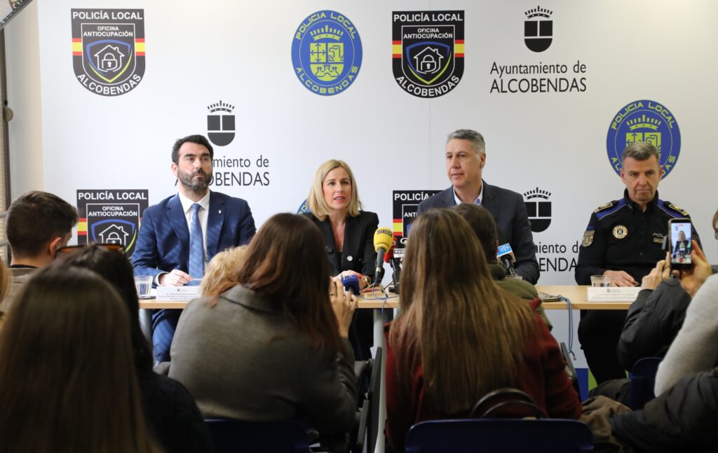 Alcaldesa de Alcobendas presenta la Oficina y el Protocolo Antiocupación