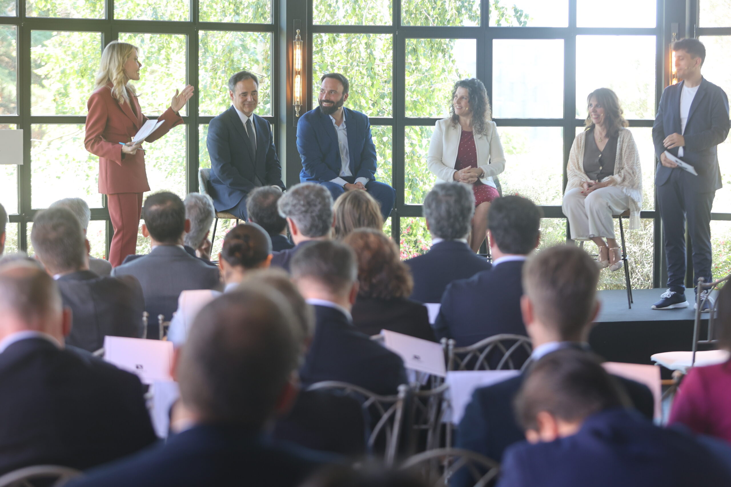 Premios MF Talent reúne a los principales directivos del IBEX 35 con Almudena Cid y Ainhoa Arteta como invitadas