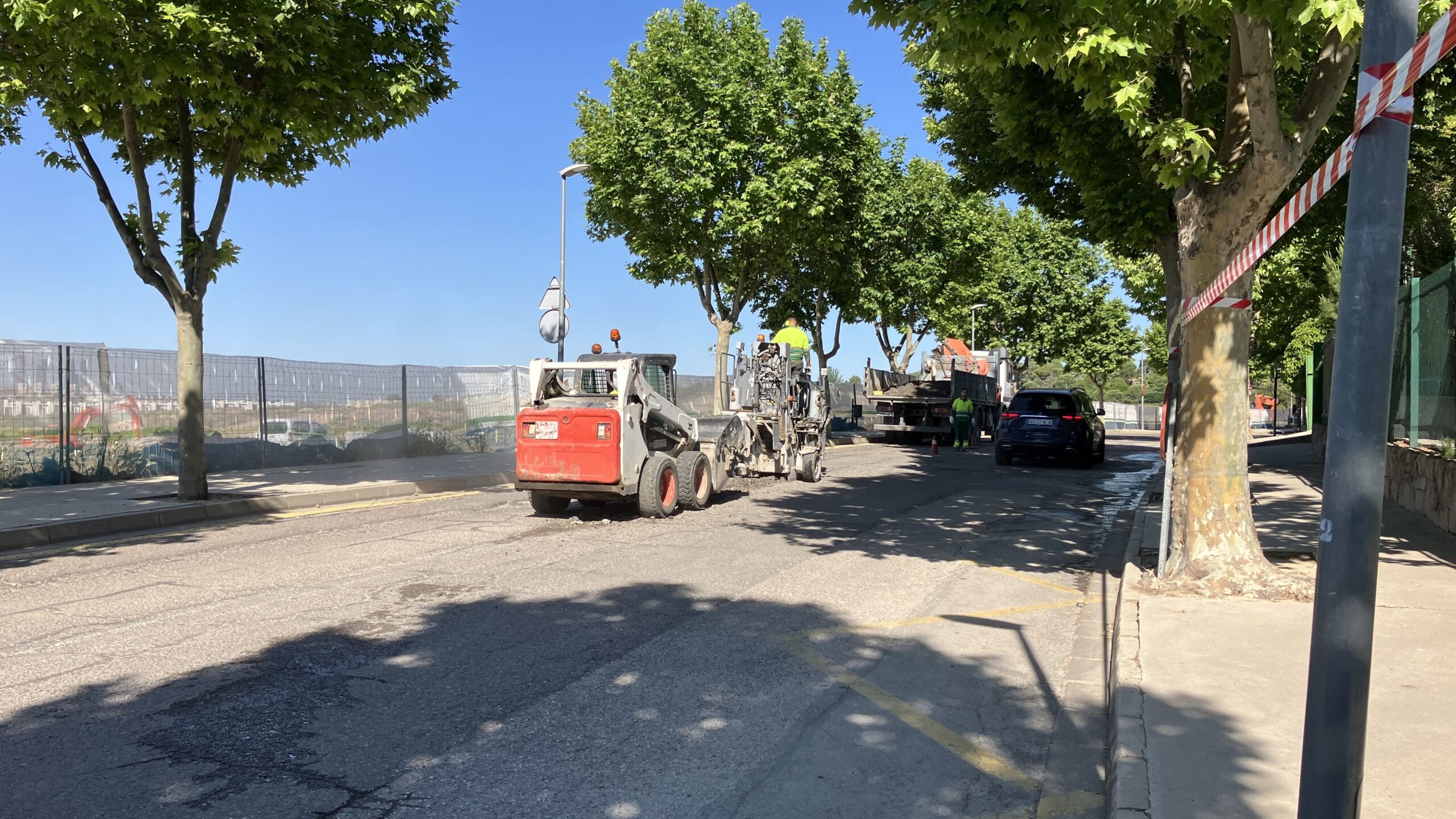 Campaña de asfaltado urgente en Distrito Urbanizaciones de Alcobendas