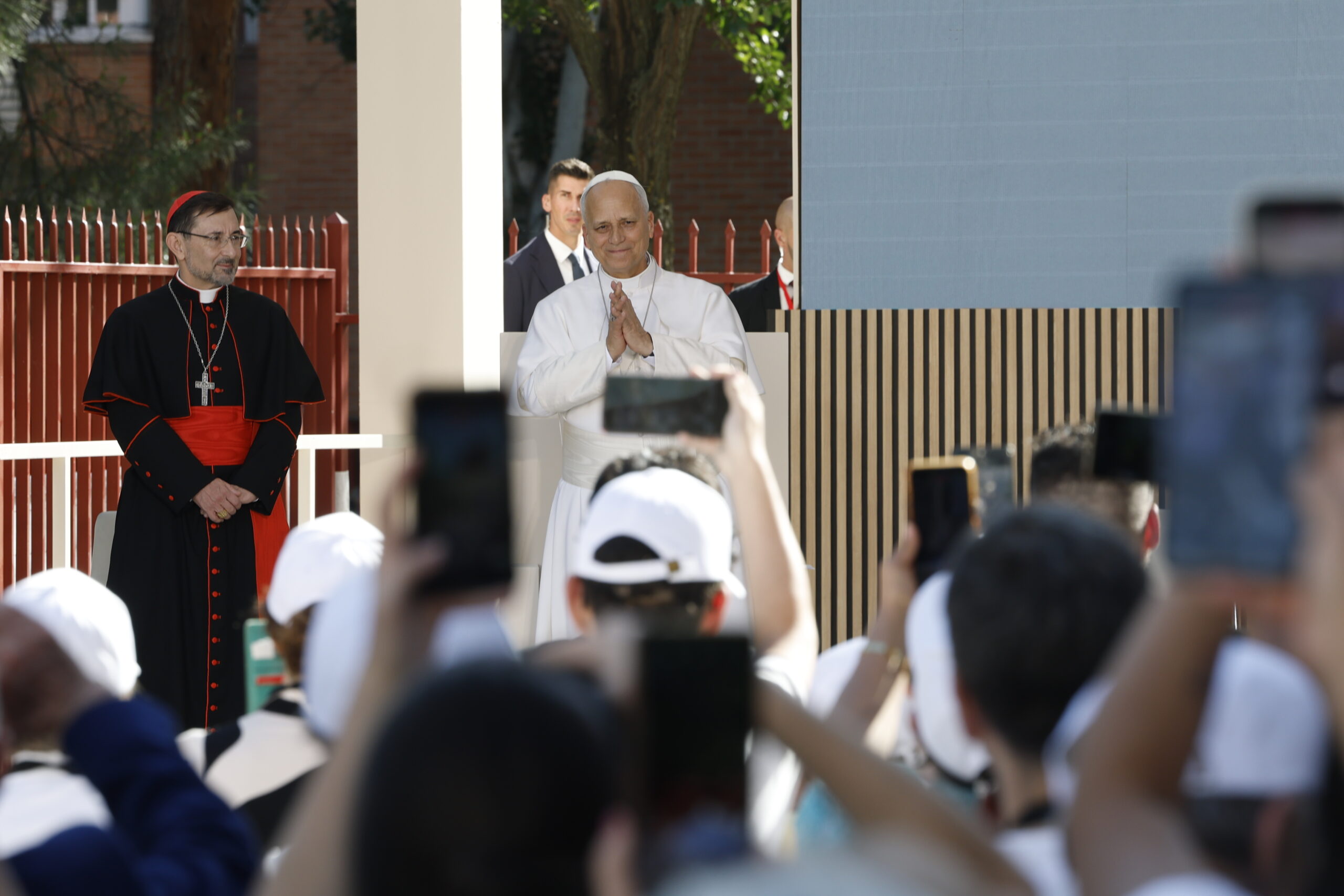 Papa León XIV visita el CEDIA "La caridad no admite demoras"