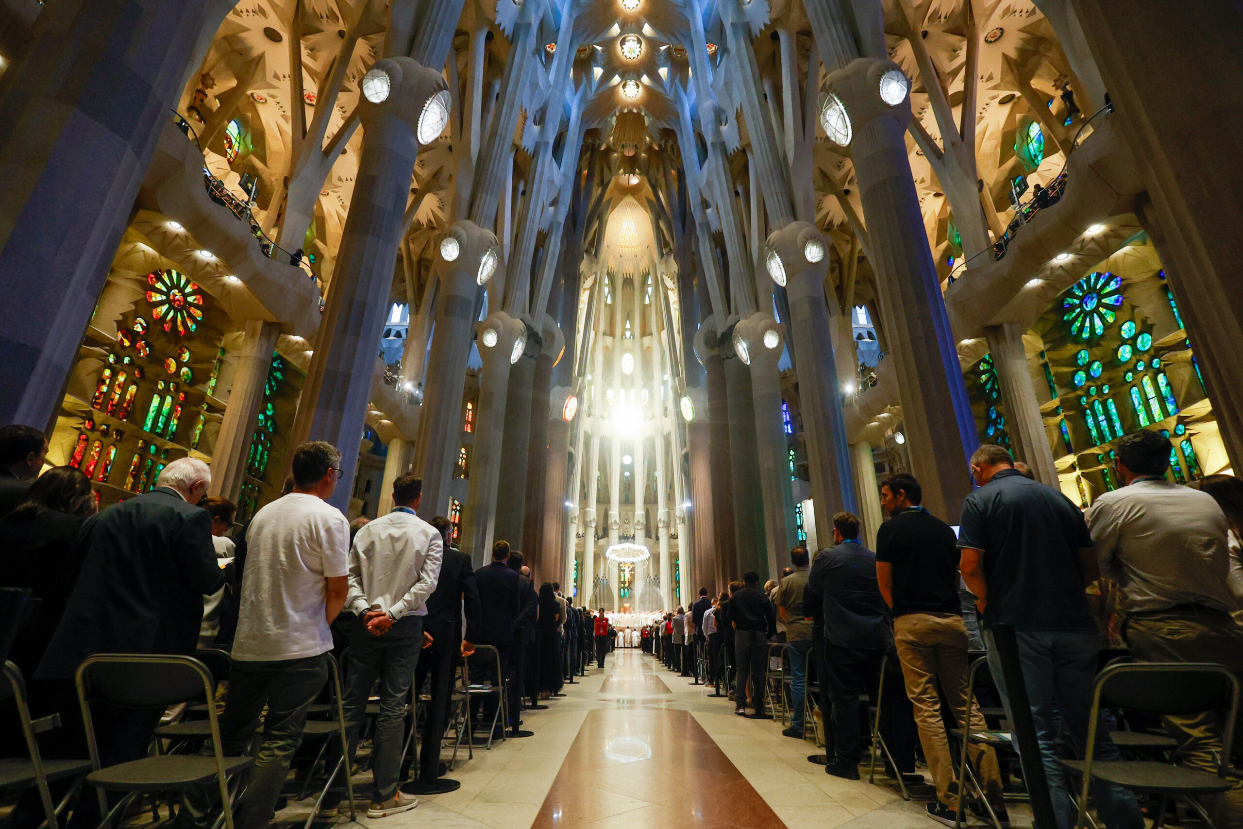 León XIV preside la Santa Misa en la Basílica Sagrada Familia