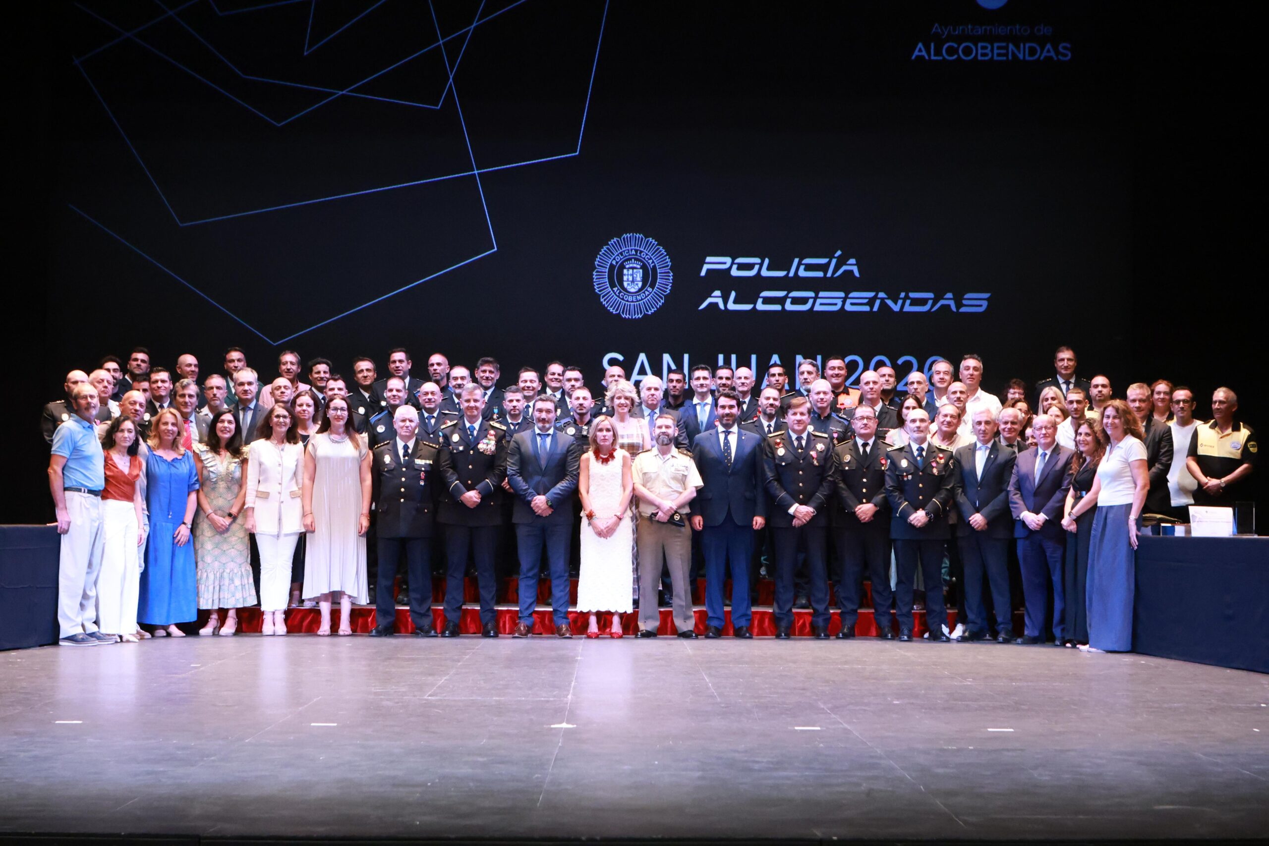 Alcobendas rinde homenaje a su Policía Local el dia de su patrón