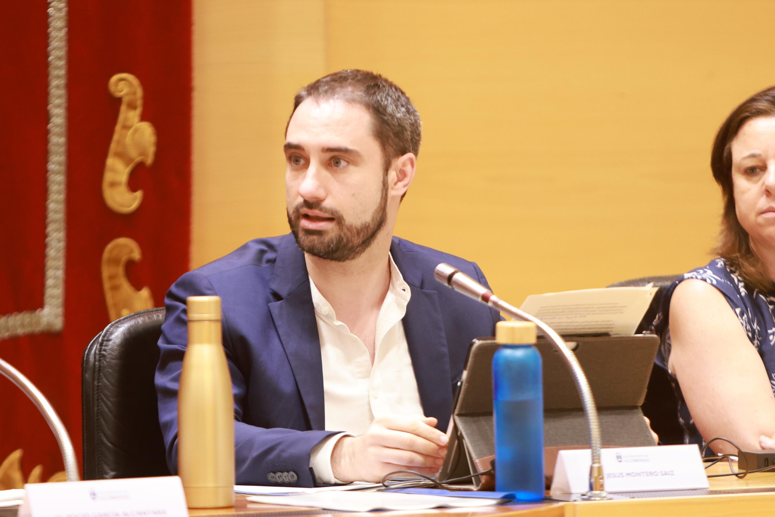 Alcobendas condena la corrupción del Gobierno central y apoya la convocatoria de elecciones generales