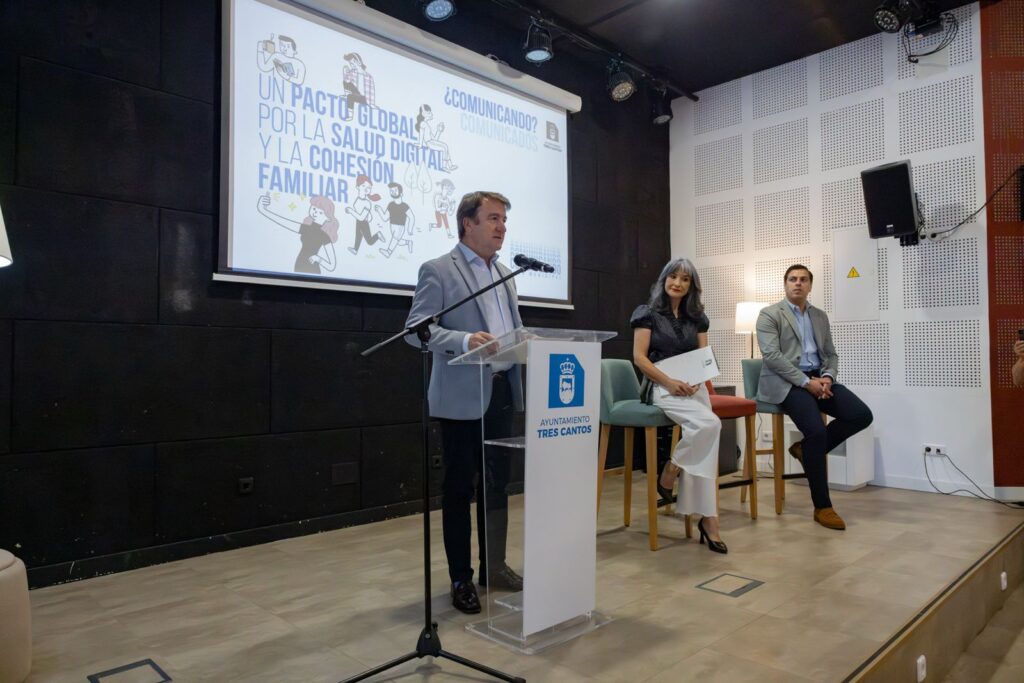 Tres Cantos presenta COMUNICANDO, un pacto global por la salud digital