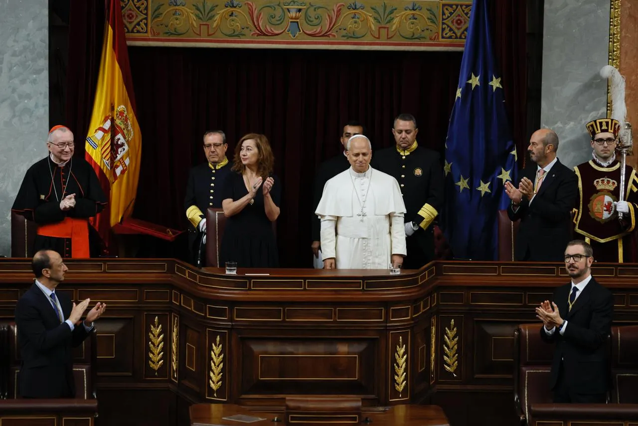 El Papa hace una defensa de la dignidad del ser humano en su histórica intervención en el Congreso