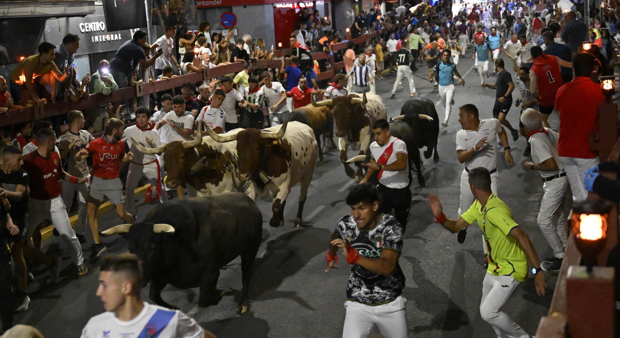Carrera limpia y trepidante con 14 heridos en el segundo encierro de Sanse