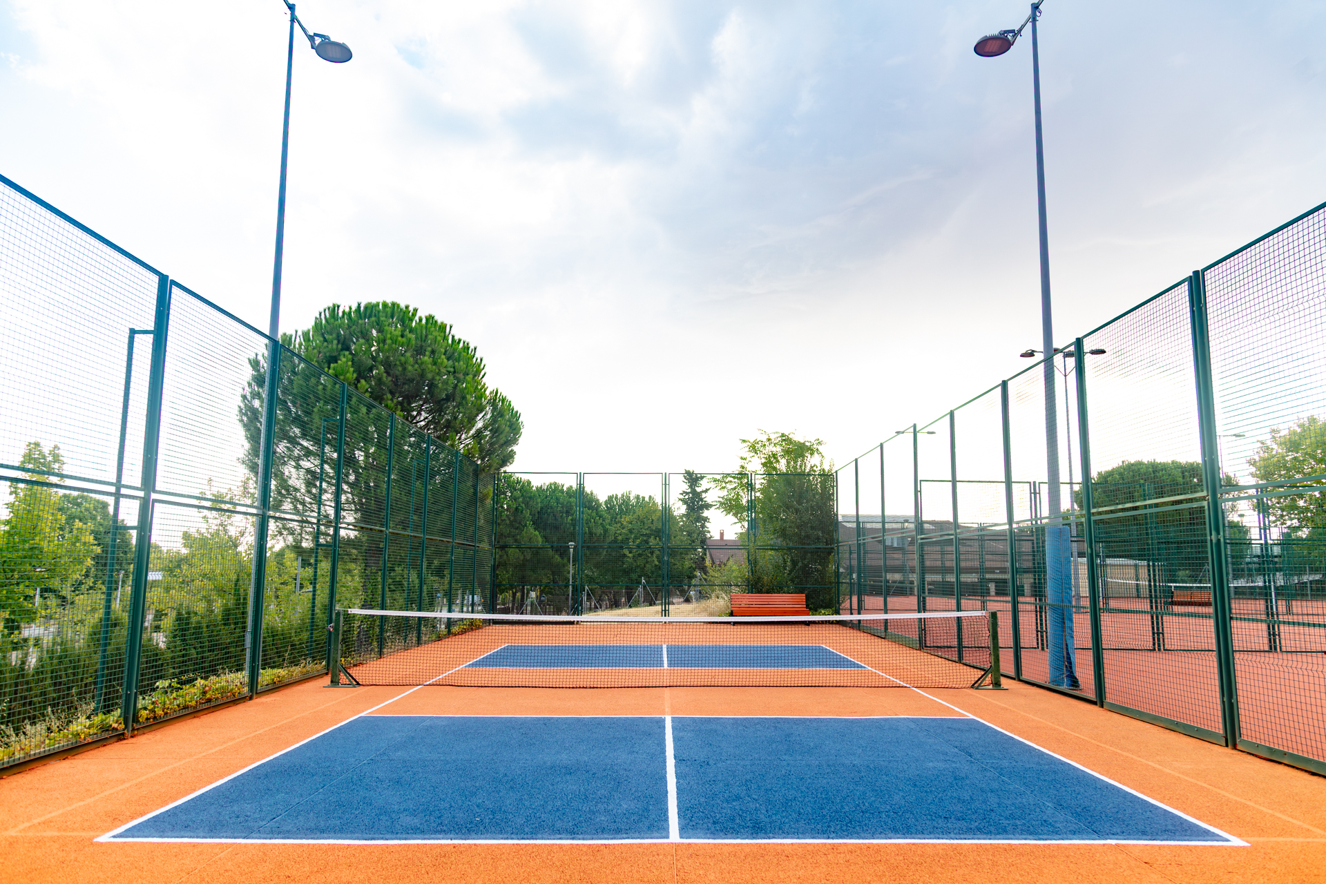 Tres Cantos renueva las pistas de tenis de Embarcaciones y abre una nueva de pickleball