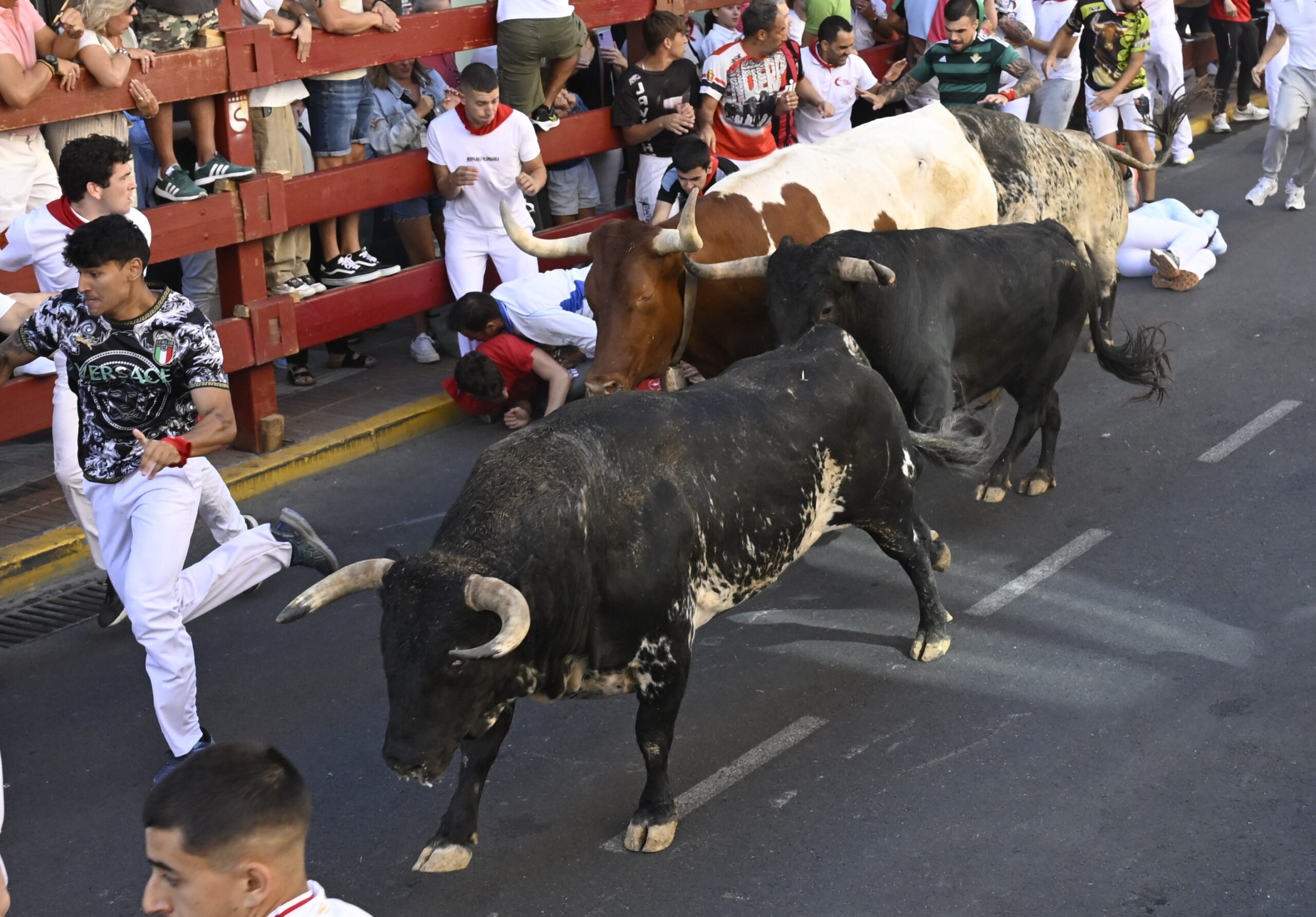 Gran encaste y carreras de vértigo en el tercer encierro de Sanse
