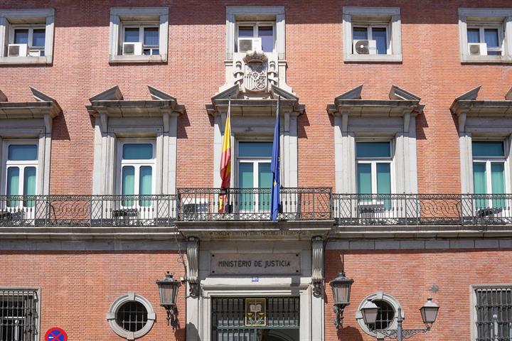 Gobierno aprueba la convocatoria para 500 plazas de jueces y 200 de fiscales para 2027